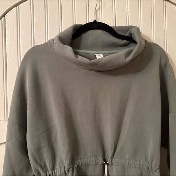 Varley Gray Funnel Neck Drawstring Waist Pullover Sweatshirt Top Size M - Picture 6 of 8